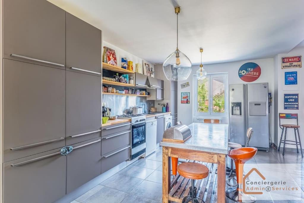 Maison A Lyon Parilly Avec Piscine, Jardin, Parking Prive & Proche Eurexpo Vénissieux Dış mekan fotoğraf