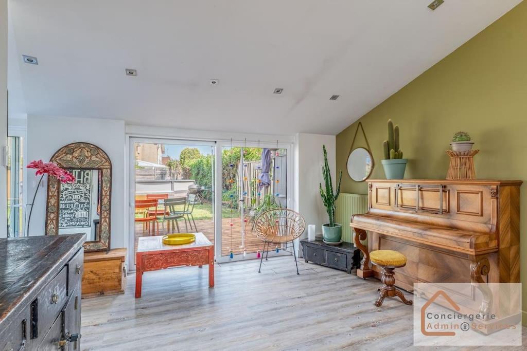 Maison A Lyon Parilly Avec Piscine, Jardin, Parking Prive & Proche Eurexpo Vénissieux Dış mekan fotoğraf